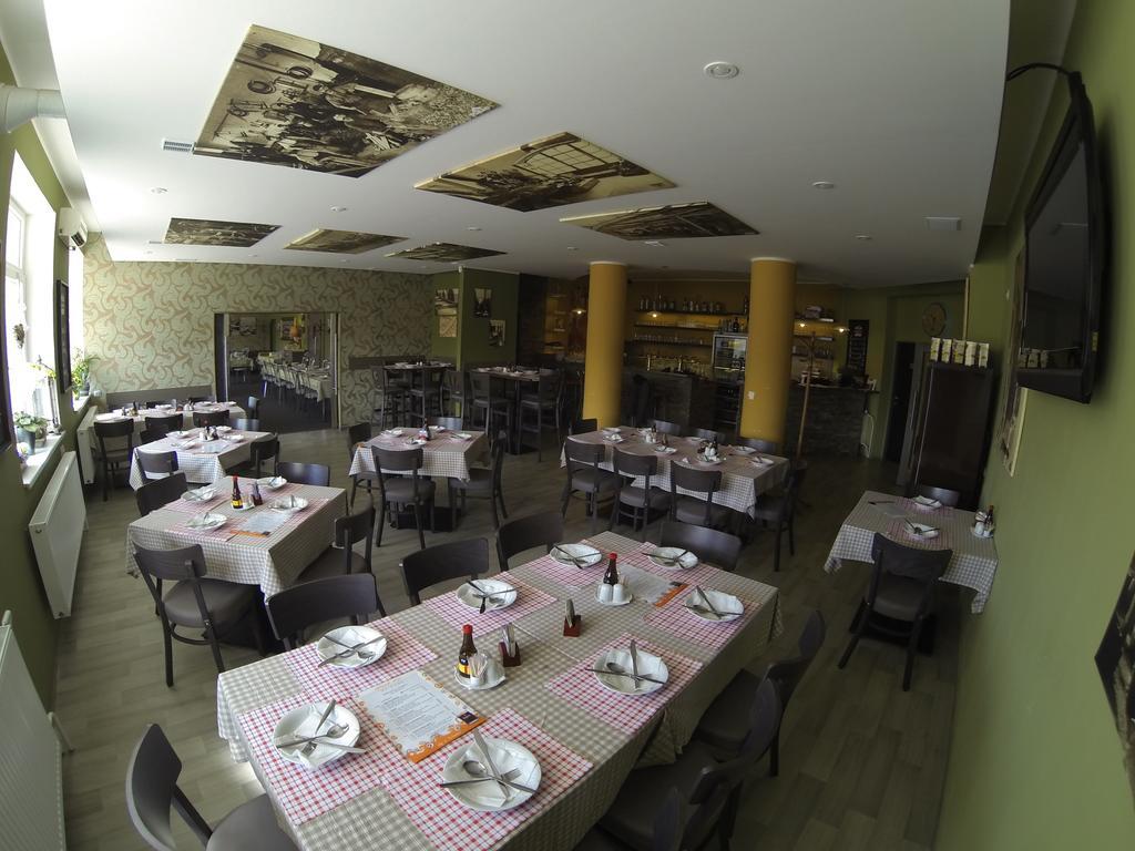 Hotel Gól Prostějov Exterior foto